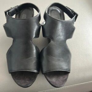 Jones New York black slingback wedge sandals